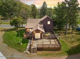 6091 S M 52, Perry, MI 48872