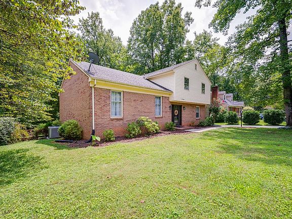 4th image of 214 Valleywood Dr