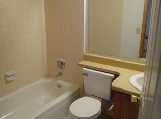 909 S Dawson Way, Aurora, CO 80012