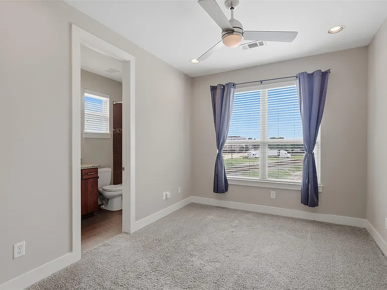 1535 Malone St — Photo 18