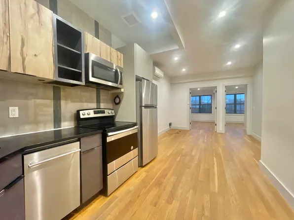 239 Scholes Street image 1 of 19