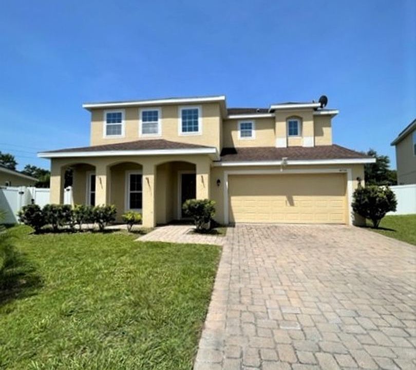 1st image of 4738 Rockvale Dr