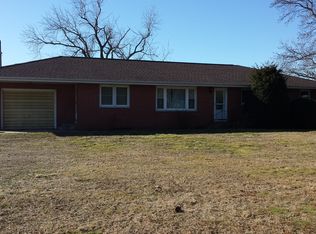 13123 Macoupin County Line Rd, Girard, IL 62692