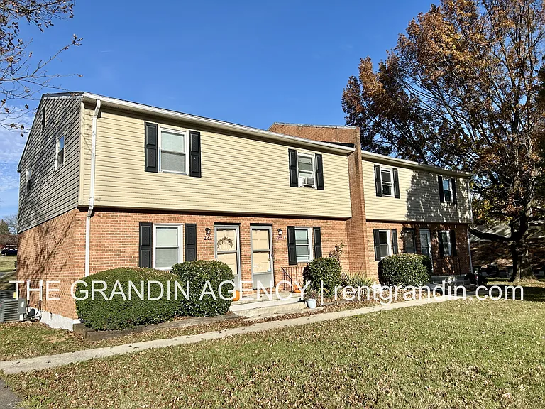 2163 Mulberry St — Photo 4