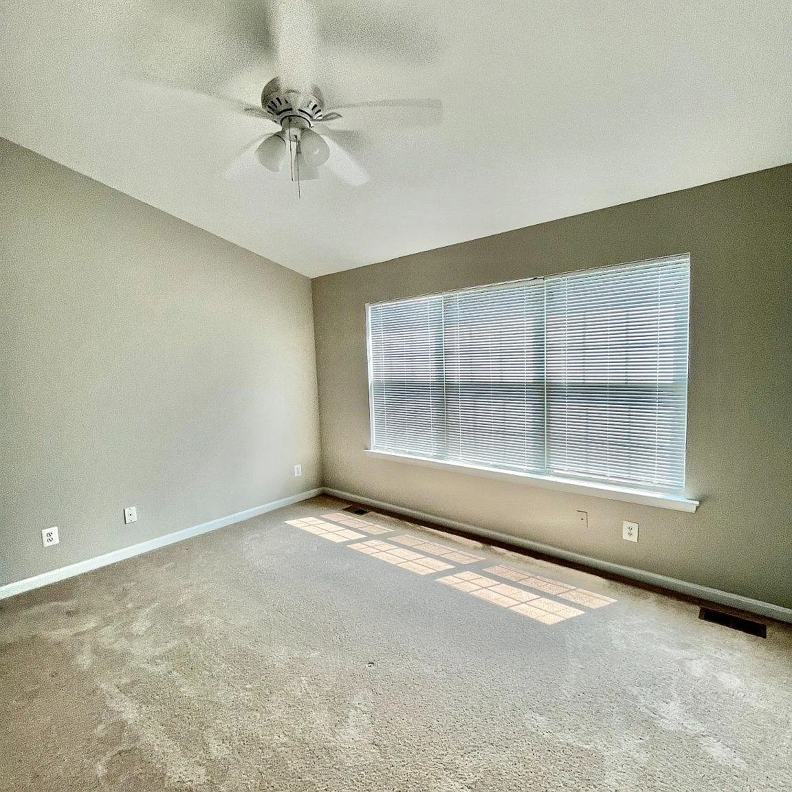 2 bed, 2.5 bath, 1520 sqft, $2,650 — Photo 3