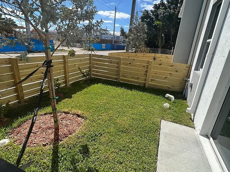 24650 SW 129th Ave — Photo 14