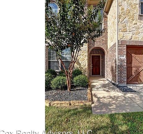 3rd image of 599 Miramar Dr