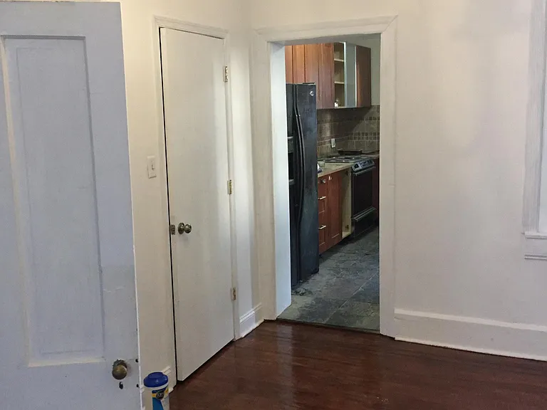 1130 N St — Photo 4
