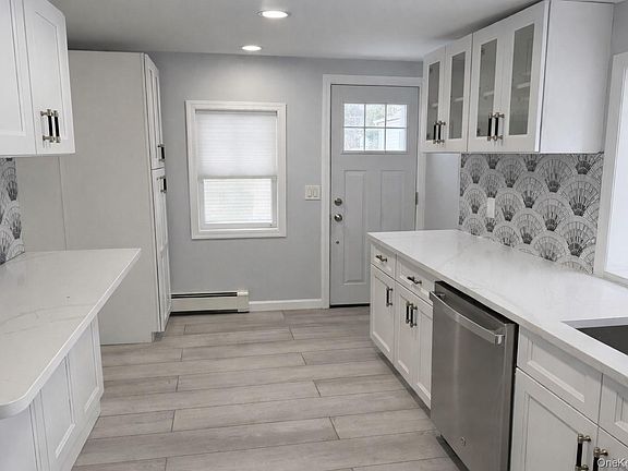 4th image of 70 S Cottage St