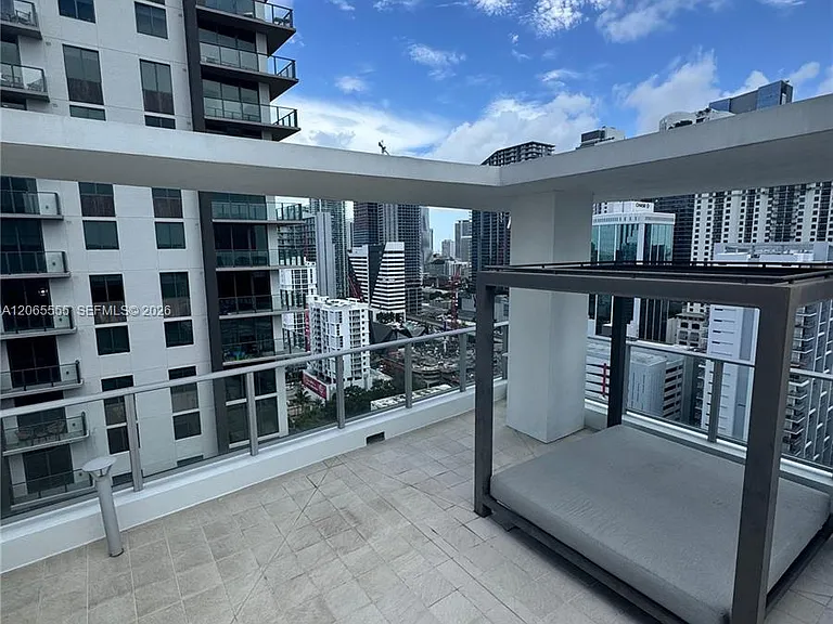 1010 SW 2nd Ave #607 — Photo 34