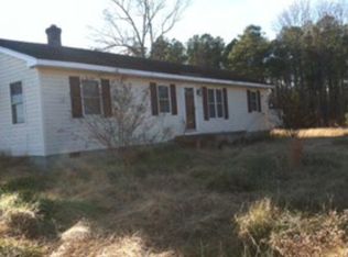 342 Syringa Rd, Topping, VA 23169