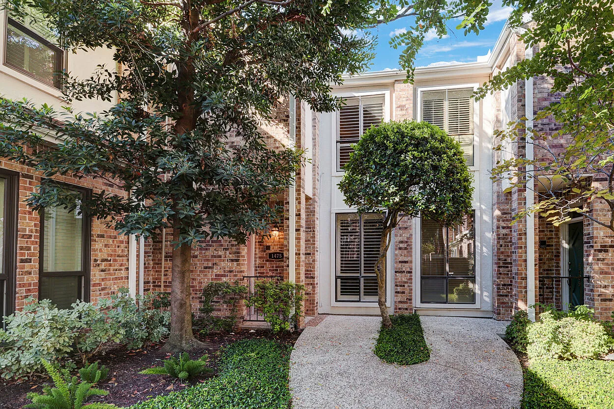 San Felipe Square Townhomes — Photo 3