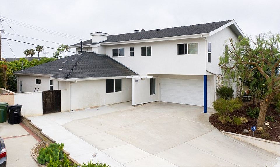 1st image of 1712 Pelican Ave