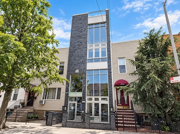 146 Diamond Street image 1 of 13