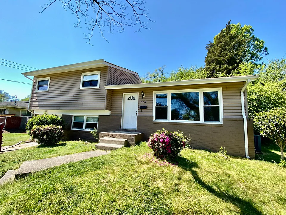 445 Gotham Rd
