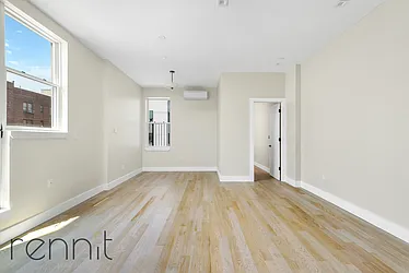 Rented by Rennit Inc.