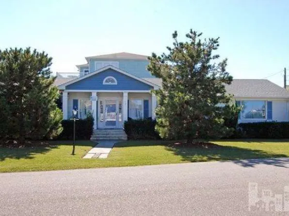 309 North Ave, Kure Beach, NC 28449