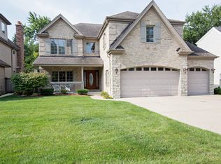 250 E Crescent Ave, Elmhurst, IL 60126