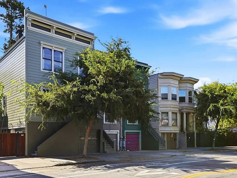 2570 Folsom St — Photo 36