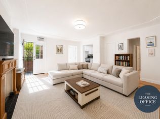 118 E 18th St #1, New York, NY 10003