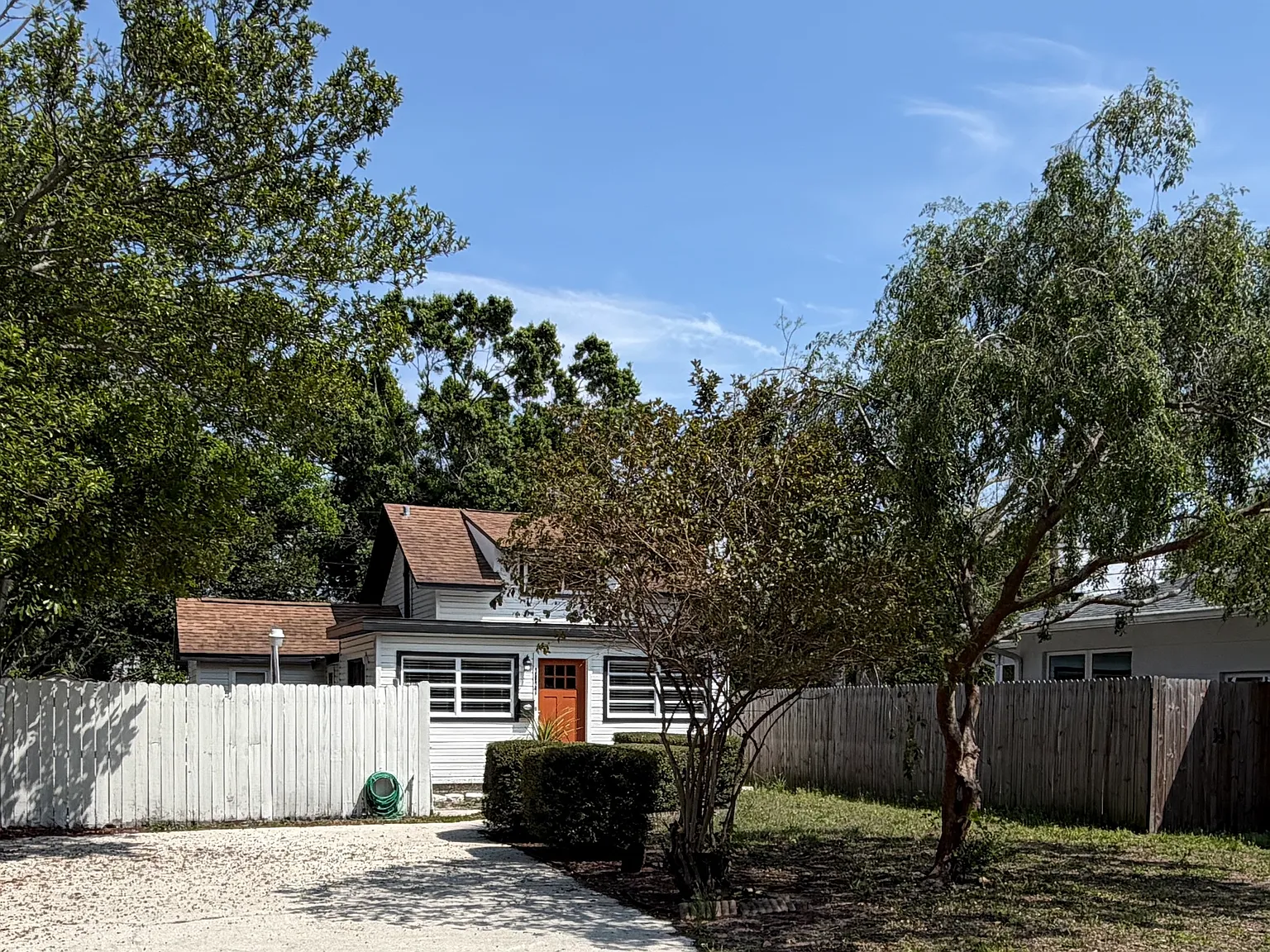 2 bed, 1044 sqft, $2,350 — Photo 3
