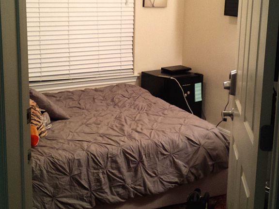 Queen size bed