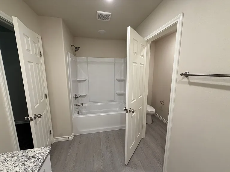 1300 Bajada St — Photo 10