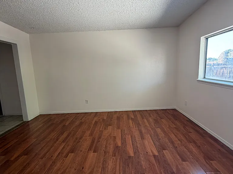 12708 Cloudview Ave NE — Photo 6
