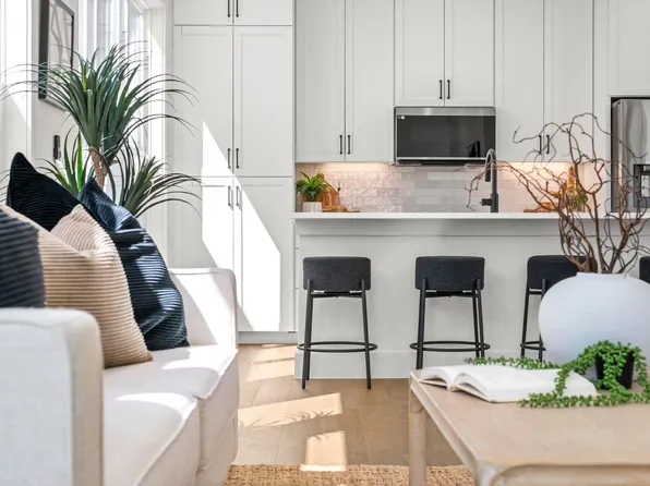 1407 Cedar Ave #2, Austin, TX 78702