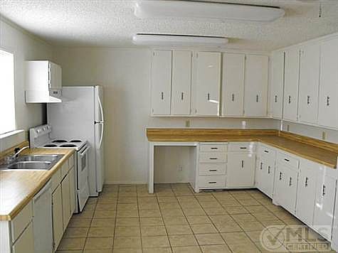 2nd image of 304 N Rose Ave