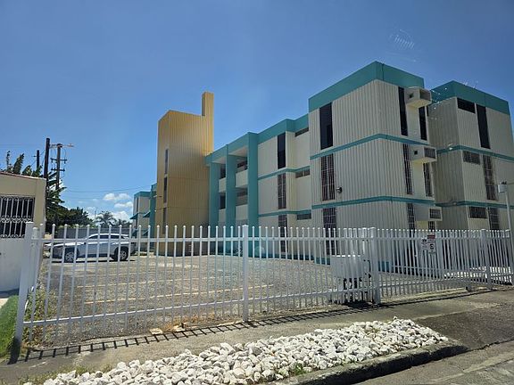 2nd image of Cond Generalife Calle APT 101-14-3