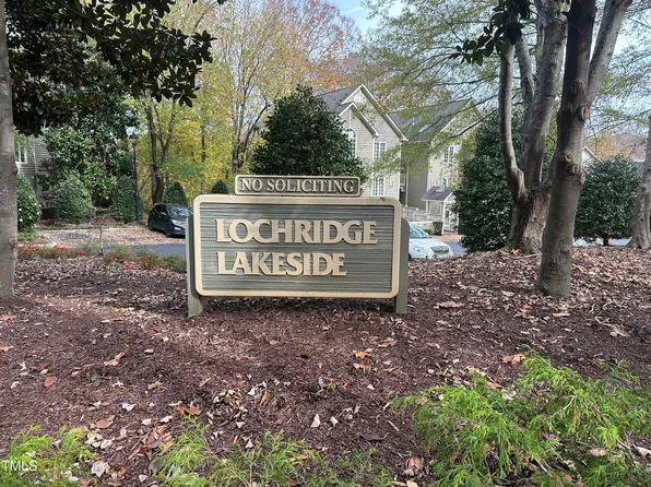 301 Glen Echo Ln APT A, Cary, NC 27518
