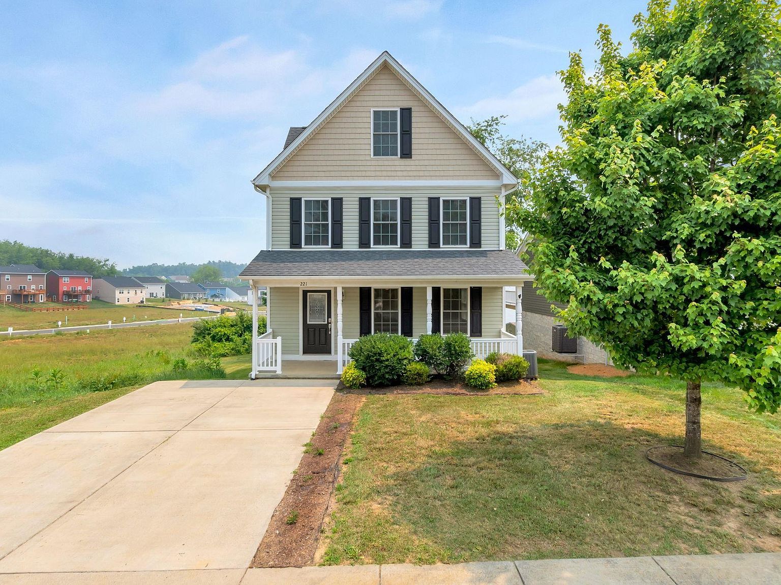 221 Overview St, Waynesboro, VA 22980 Zillow