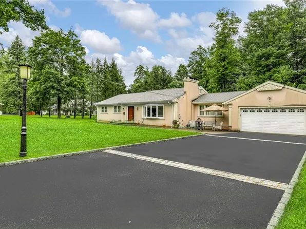 29 Victory Road, Suffern, NY 10901