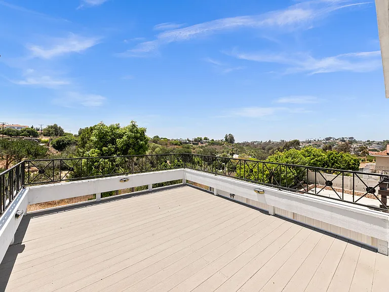 1068 Pacific Hill St — Photo 40