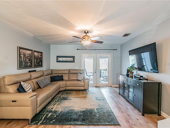 4th image of 3345 W Wyoming Cir