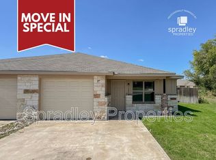 1402 Leon Rd, Little River Academy, TX 76554