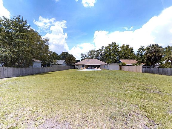 5th image of 10083 Delano Dr E