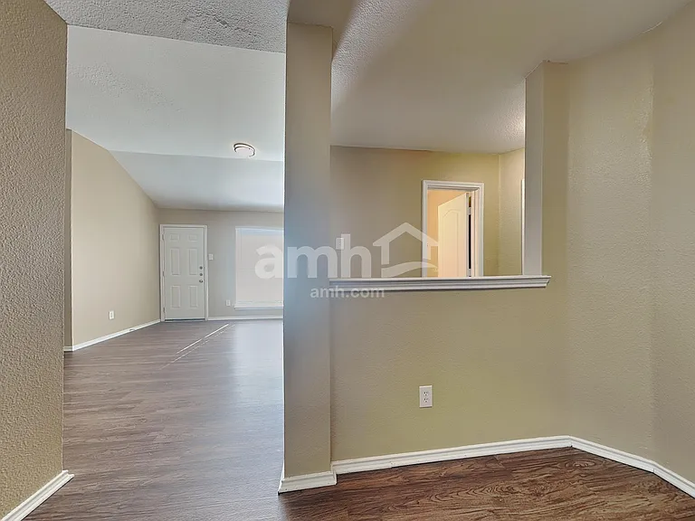 1313 Gray Dawn Dr — Photo 5