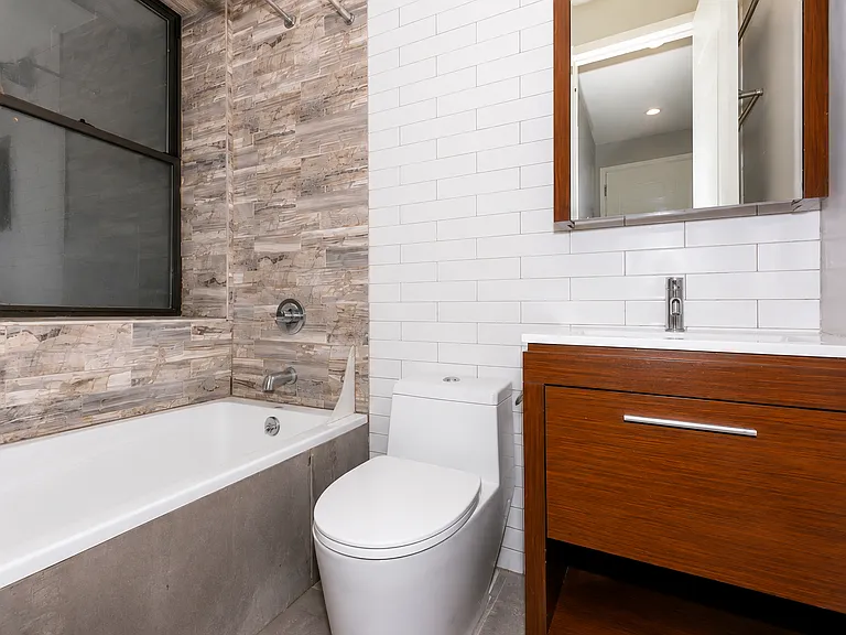 422 Rogers Ave #A2 — Photo 4