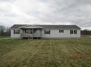 1528 Hessen Rd, Columbus, MI 48063