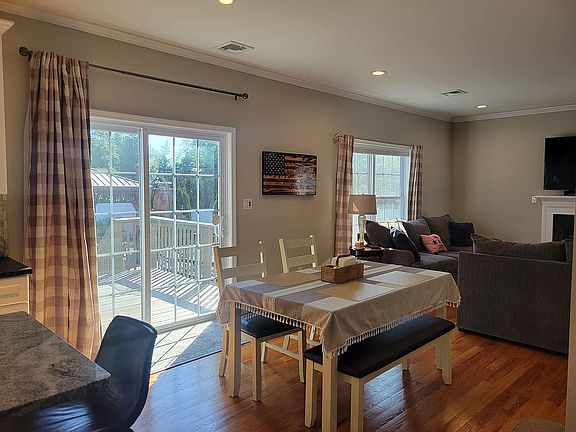 4th image of 14 Robalene Dr