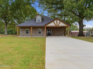596 Cole Rd, Hattiesburg, MS 39402