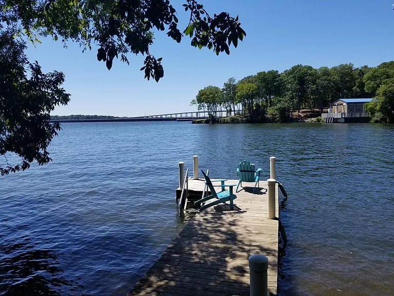 421 E Lakeside Dr — Photo 19