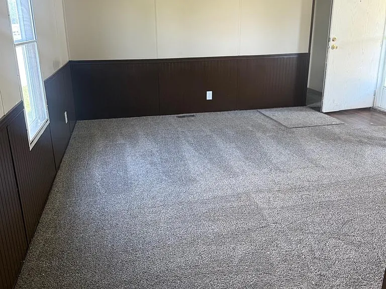 82 Parkway Dr — Photo 5
