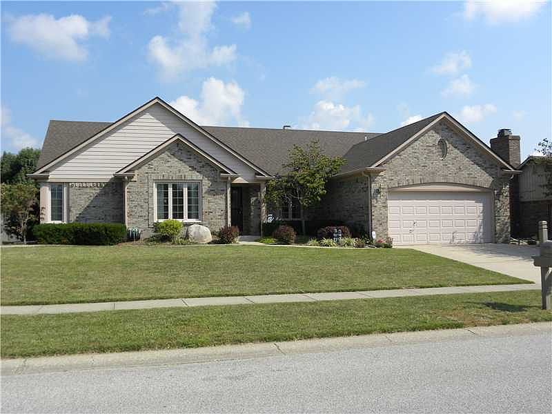 1st image of 916 Texarkana Dr