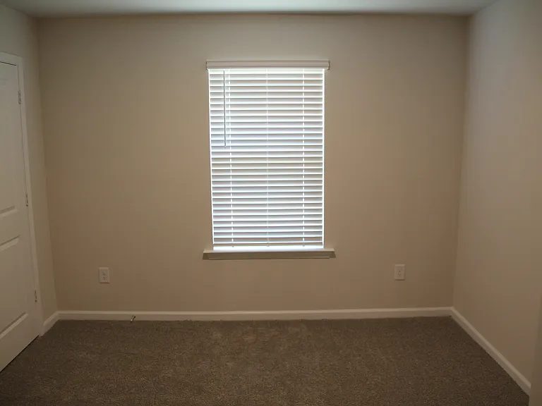 121 Foundation Way — Photo 9