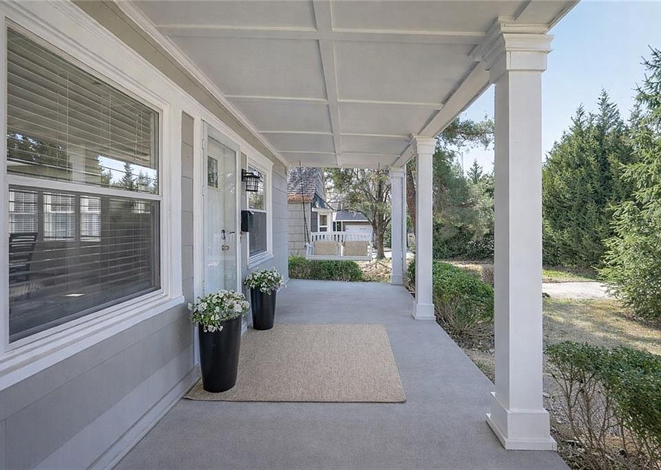 4809 Rainbow Blvd, Westwood Hills, KS 66205 | Zillow