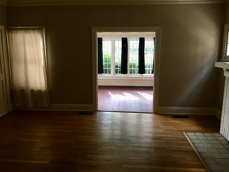 334 N McLean Blvd #2 — Photo 22