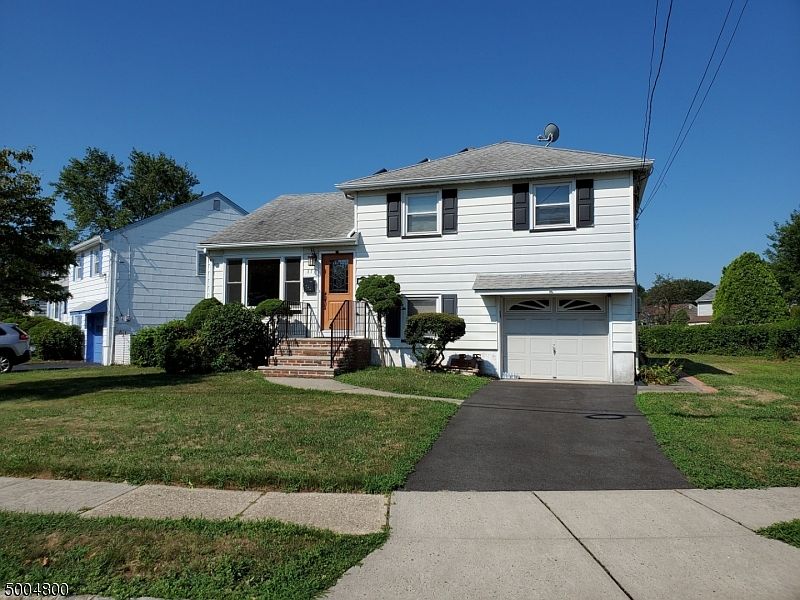 1st image of 37 Plenge Dr